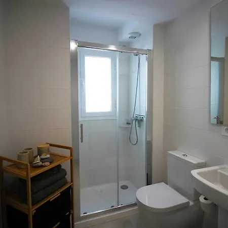 Gorgeous Views Close To Marina! Apartment *